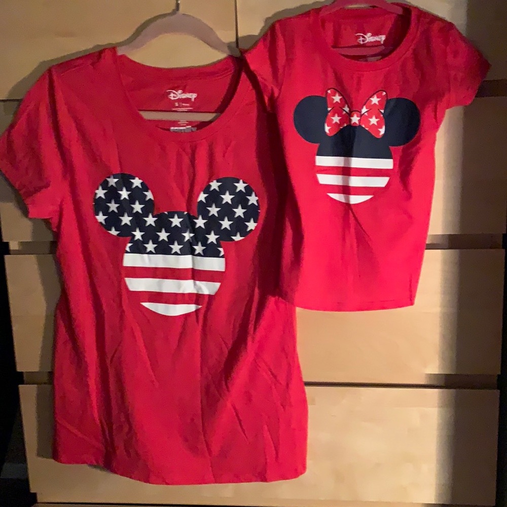 Disney Mommy and me Tees Sz Small/4T